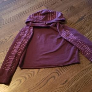 Cute cropped sweatshirt